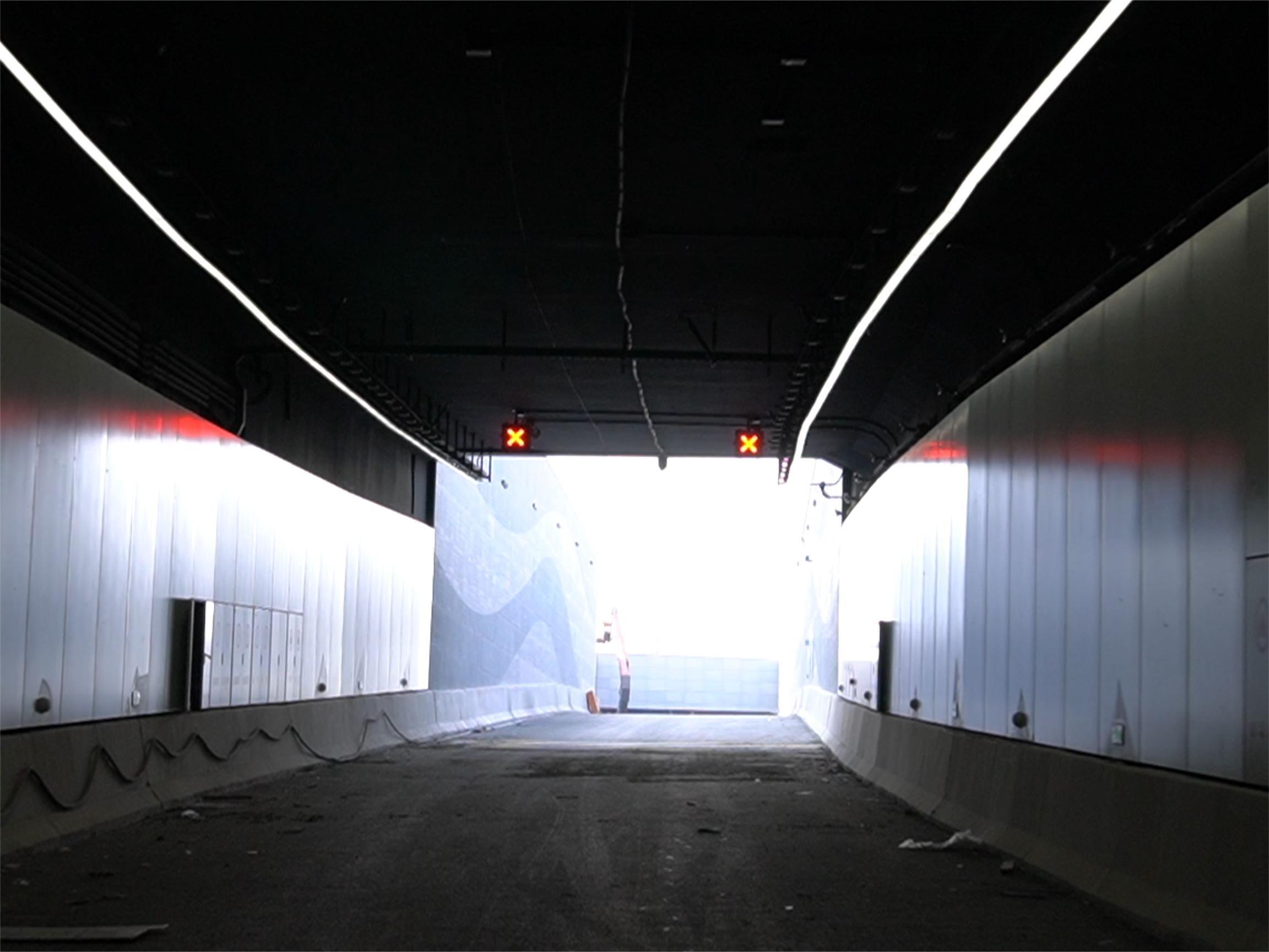 How LED Tunnel Lights Cleverly Solve Uneven Lighting in Tunnels