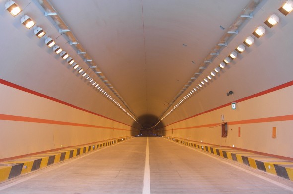 Zhaxiao Tunnel, Shaanxi