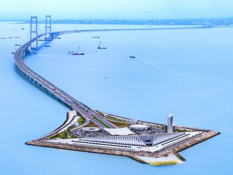 The World-class Shenzhen-Zhongshan Link Built by Innovation and Dedication, Sansi LED Once Again Constructed and Illuminated Major Landmark. 