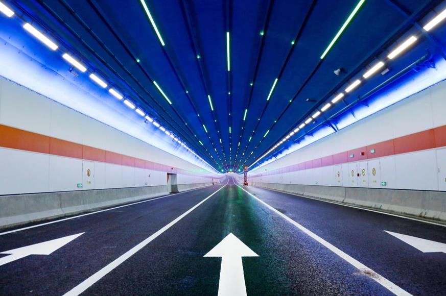 tunnel lighting, smart lighting solutions, LED tunnel lights, intelligent lighting control, Yellow River Tunnel, Jiluo Road Tunnel
