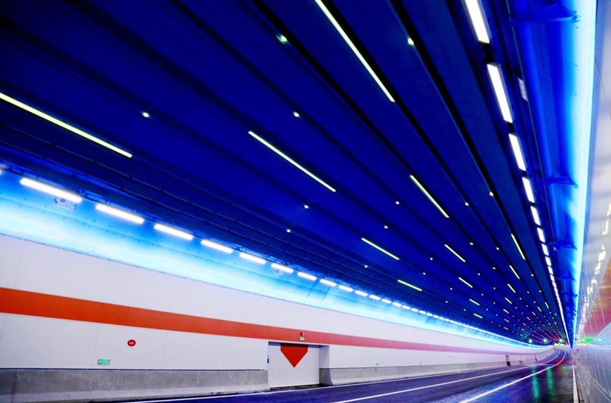 tunnel lighting, smart lighting solutions, LED tunnel lights, intelligent lighting control, Yellow River Tunnel, Jiluo Road Tunnel