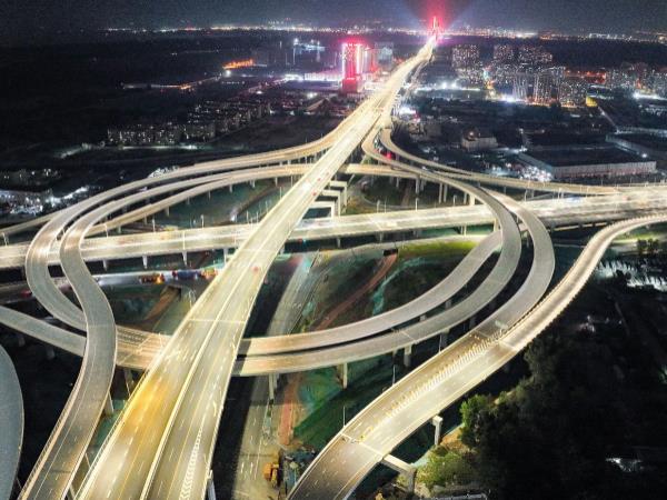 Shanghai Sansi's Innovative Low-position Lighting Technology Illuminates Jinan's Lingdian Interchange Project！
