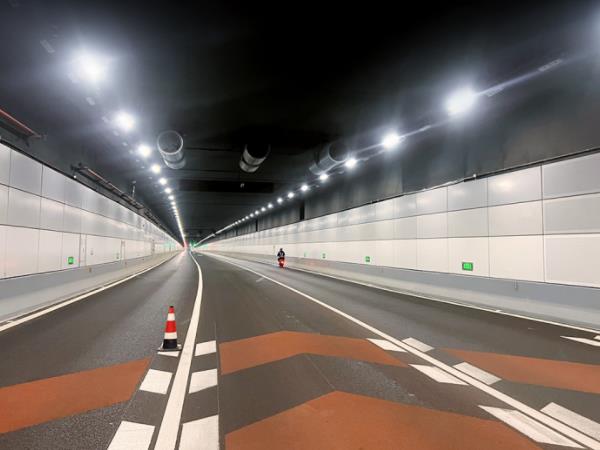 Realizing Remote Monitoring and Management with Smart Tunnel Lighting Systems