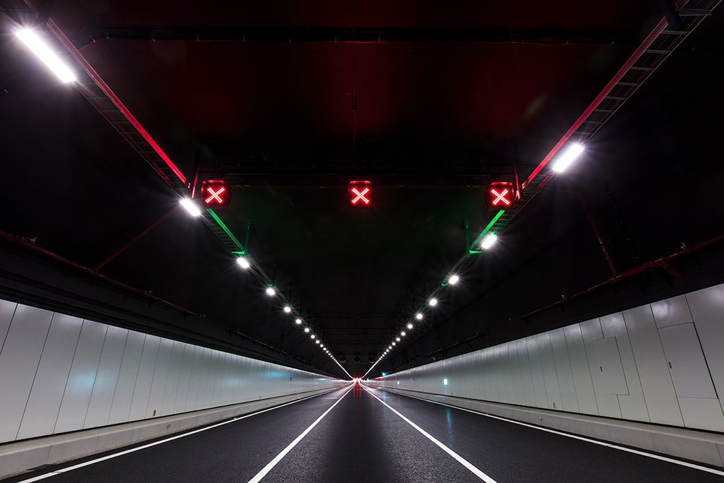 tunnel lighting systems, LED tunnel lights, intelligent lighting, weather-resistant lighting