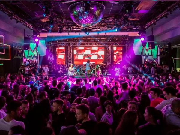 The Versatile Applications of LED Rental Displays Across Industries