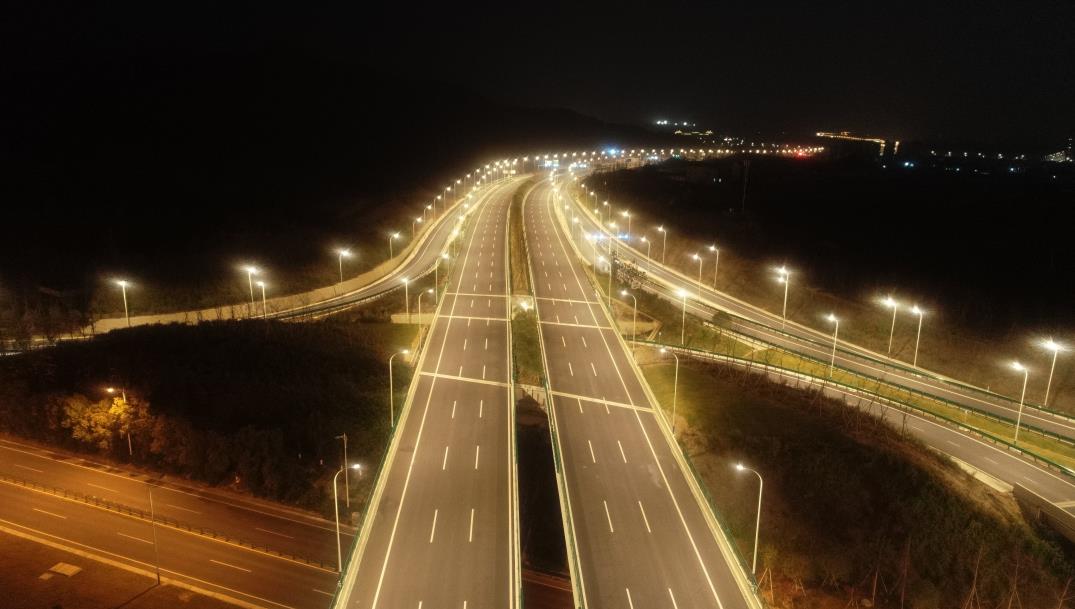 LED street lights, smart city lighting, LED failure rate, chip lifespan extension, urban lighting solutions, durable LED technology