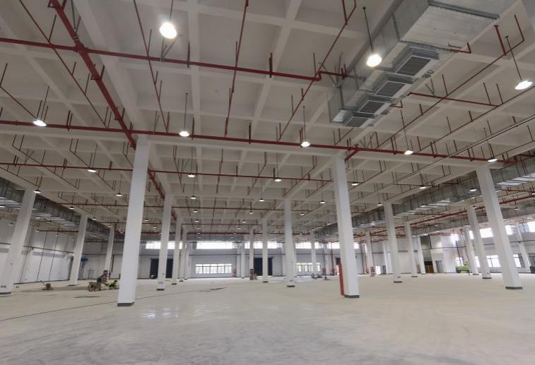 LED high bay light,industrial lighting,warehouse lighting,ceramic heat dissipation,HID replacement,energy efficient lighting