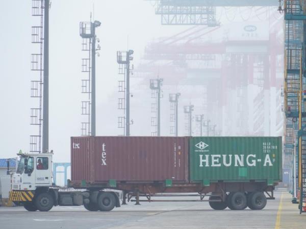 Beyond Illumination: How LED Floodlights Transform Key Industries