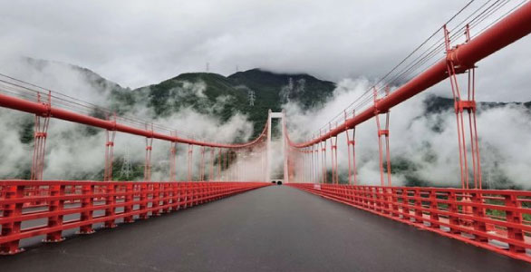 Sansi Lighted Up A 1386-Meter Canyon Suspension Bridge